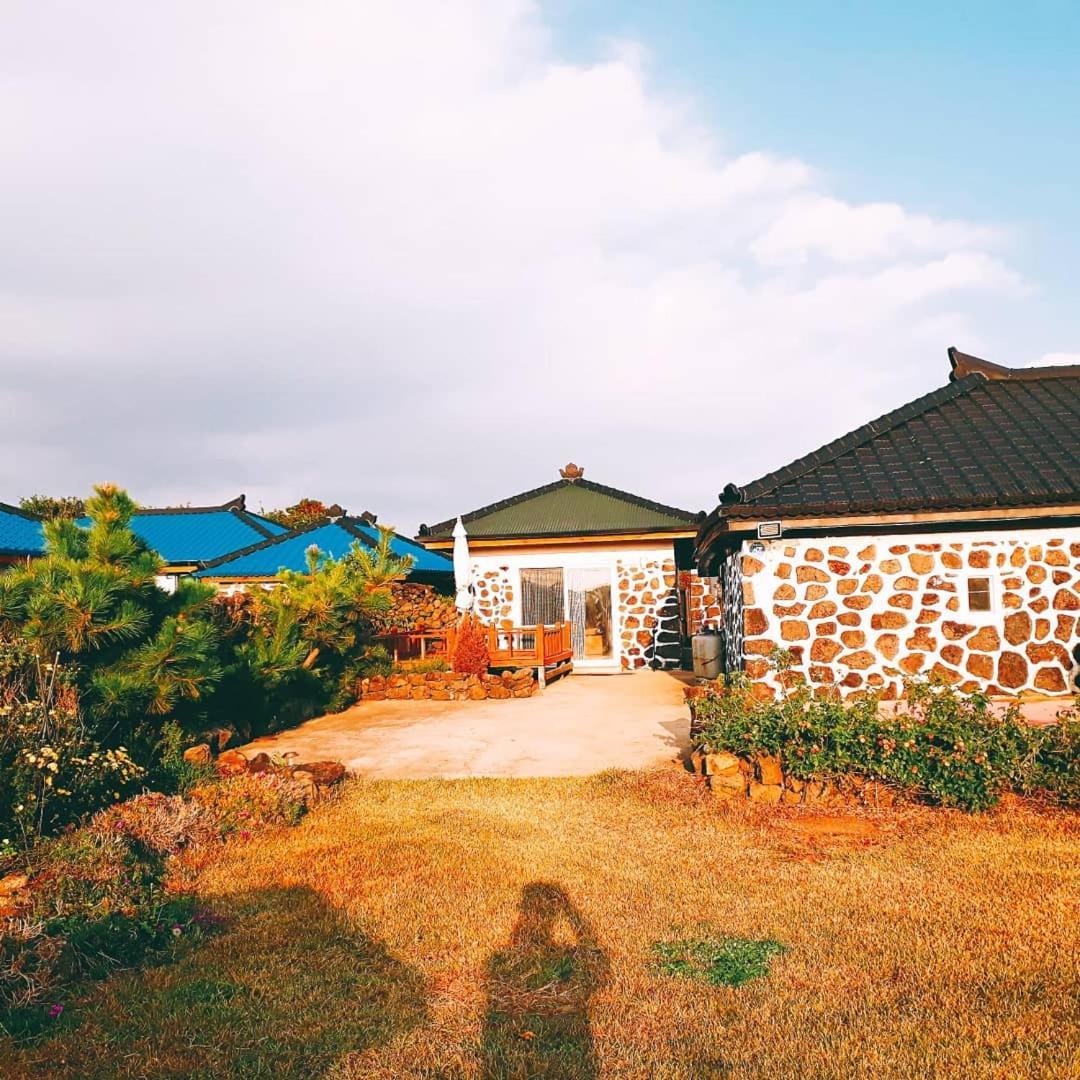 Hadori Mindfulness Villa Jeju Exterior photo